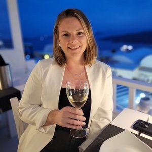 Meet your Posher, Caitlin